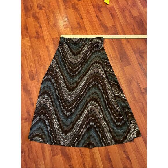 Metro Wear Multi color Maxi skirt size Medium - Picture 3 of 7